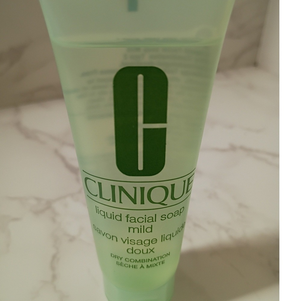 CLINIQUE 5-Piece Skin Care & Lipstick Bundle - NWT - Picture 5 of 5